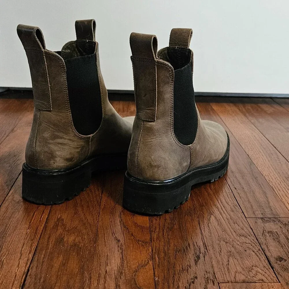 Everlane The Lug Sole Chelsea Boots - Taupe 7.5 - Picture 7 of 7